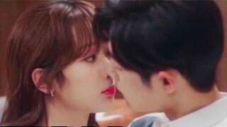 ทำไม Yang Zi และ Xiao Zhan ถึงถ่ายแค่ร่างกายส่วนบนในฉากจูบ? พอกล้องเลื่อนลง ชาวเน็ตก็หัวเราะและทำเสี