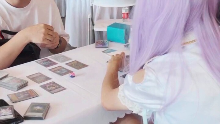 Ask the card player: Do you have to use high-handed cards when playing cards? !