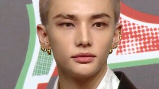 Hoàng Hiền Thần với tạo hình tóc ngắn mới! Buổi trình diễn thảm đỏ SBS Gayo Daejun 2025 của Stray Ki