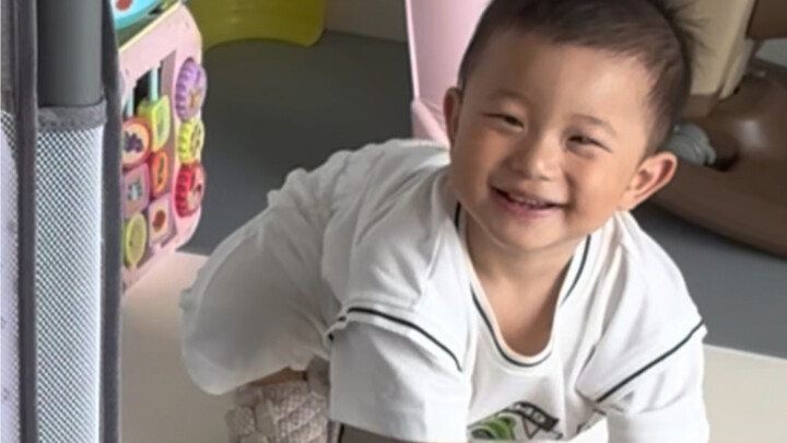 小孩能记住五个月前经常见的人吗？