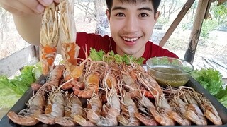 กุ้งไข่เผาไข่แน่นๆ มันเยิ้มๆ นํ้าจิ้มแซ่บ...