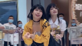 【金采源】路演跳嗨了开麦怒飙高音＼(`Δ’)／深圳随唱谁跳11.12 ANTIFRAGAILE直拍