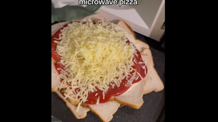 พิซซ่าทำเองในไมโครเวฟ ทำชาวอิตาลีเดือดปุด!