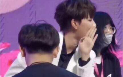 【Sunnee × Acara Tanda Tangan】Yang Yunqing: “Aku sudah punya penggemar pria～”