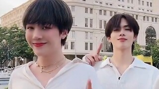 في حياتي، لا أزال أستطيع أن أرى كرة عيد الميلاد xql يرقص على تيك توك! هنا أكثر زوجين تايلانديين يجيد