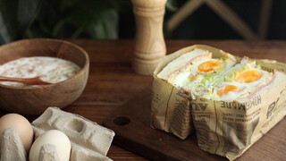 Cara membuat sandwich kol dan telur.