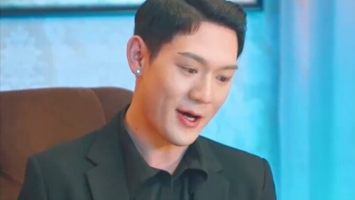 Pemuda ini bertemu dengan dunia yang mengalami depresiasi mata uang, bahkan satu yuan saja sudah bis