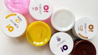 Play with slime that feels like rice cake