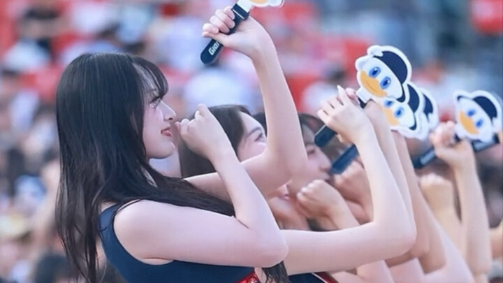 Postur tubuh para cewek benar-benar keren!