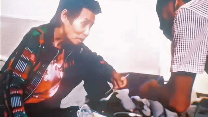 "The Ordinary Road Captures the Extraordinary"