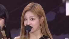 Ning Ning hampir mengucapkan terima kasih kepada para bankir! Jin Dongtian mendapat piala yang salah