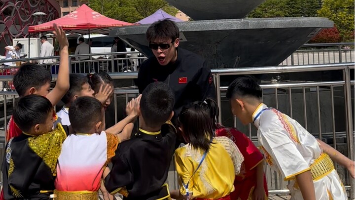 بالضبط، النسخة النقية التي تدربت عليها جيدًا وصلت.                      المدرب: وماذا عن إجازة الأول