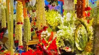 এক আকাশ শূন্যতার মাঝে তুমি পূর্ণতার ছায়া হাজারো মানুষের ভিড়ে তুমি এক অদ্ভুত মায়া