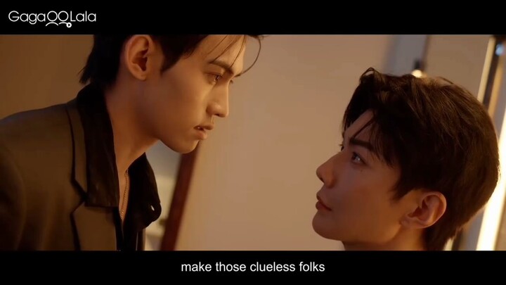 There's no bad time to flirt... yes even if it's in the rest room!