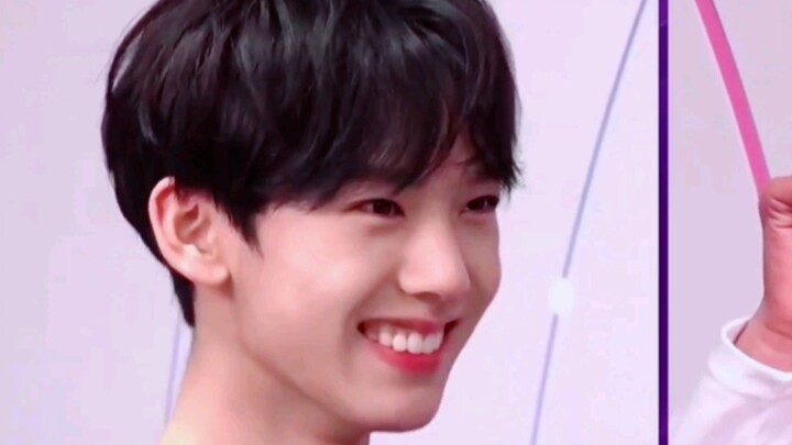 [Han Weichen] Aaaa! In private, he’s totally that adorable little brother from 2007!