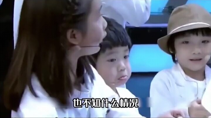 Kǒng Xuě’ér xuất thân bình thường, vậy trong quá trình thi tuyển thực tập sinh lẽ nào phải bị các cô