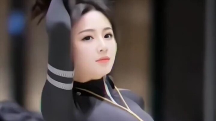 Ai có thể chịu được vòng eo nhỏ nhắn này?