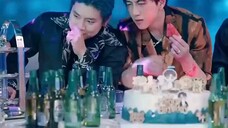 #ซีอีโอเย็นชาไร้รักบังเอิญพบหญิงลึกลับ ถูกใจดีของเธอดึงดูด.