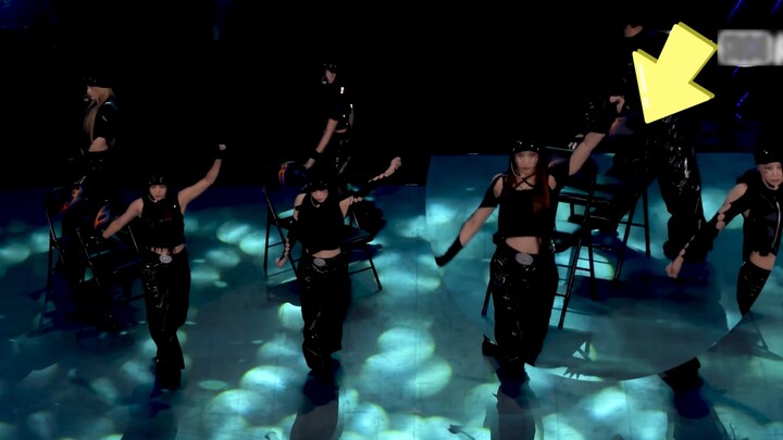 จูรินช่วยเกาซ่วยบนเวที!