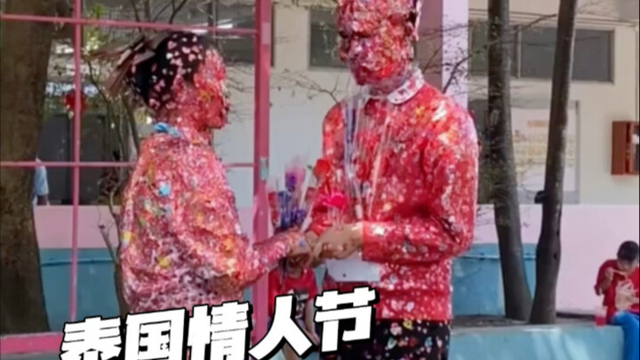 Tradisi Unik Hari Valentine di Thailand? Para Guru Ditempeli Stiker Sampai Penuh, Ternyata Ini Fakta