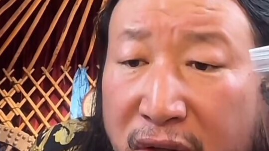 Old Mao’s got a big heart—don’t judge a person by appearances, and you can’t measure the ocean with 