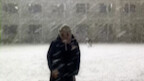 女大学生雪中翻跳on