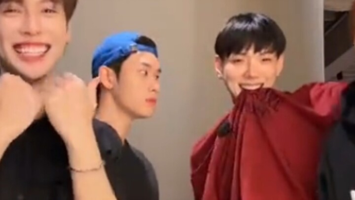 A single glance from Xiaolu