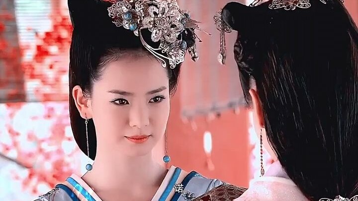 مع أمّ ماجنة وهيبة كهذه، من يجرؤ على ترك آ جياو تتعرض للإهانة؟