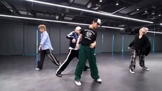 Way V "Ice Tea" Dance Practice