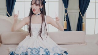Dance video mashup - finger swearing (Xiao Su looks good in any clothes)