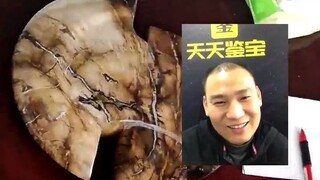 ดื่มอีกหน่อยสิ โลกนี้ก็เป็นของเธอแล้ว...