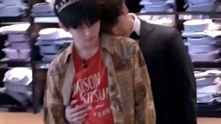 【Jackson Wang & Zhou Zhennan】Jackson Wang’s doting on Zhou Zhennan—haha, what a pair of silly kids!