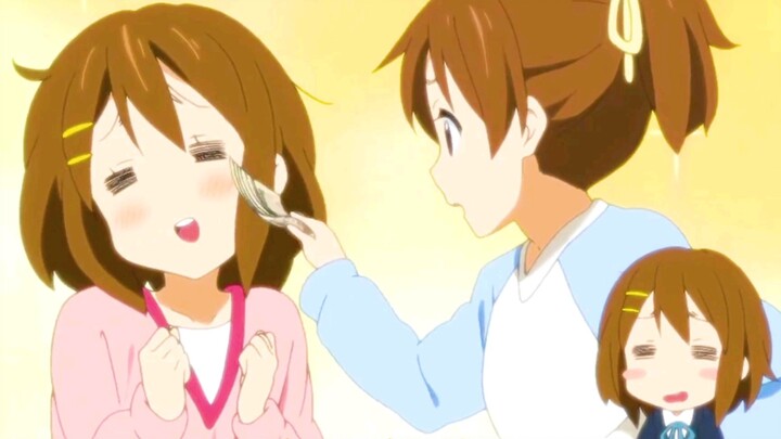 [K-ON!] Hirasawa Yui: You Never Know How Hard Nakano's Slap Is