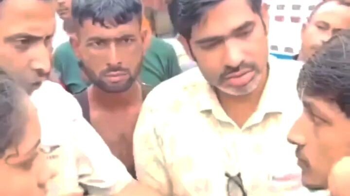 প্রেম ভালোবাসা মানেনা জাতি ধর্ম 🙏সবার উপরে মানুষ সত্য তাহার উপরে নাই 🤟💖💖💖