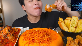 Mukbang bánh mì bơ với mì cay Hàn Quốc p2 #anngon