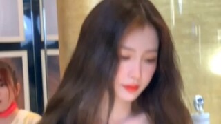It's our fair-skinned, beautiful, long-legged, 169cm tall, with a pretty face and a hot body, and th