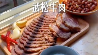 After eating braised beef, drinking three bowls of wine worth over 100,000 yuan each—no passing the 