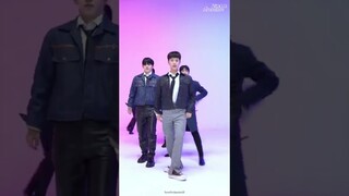 hoshi being crazy at Rock With You (relay dance version) in just 20 seconds 🤣