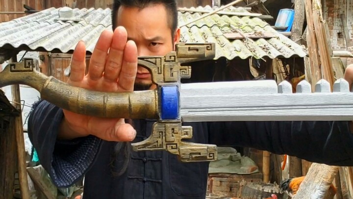 โลกรู้เพียงว่า Yuanhong เป็นอันดับสอง เรียกว่า Demon Sword