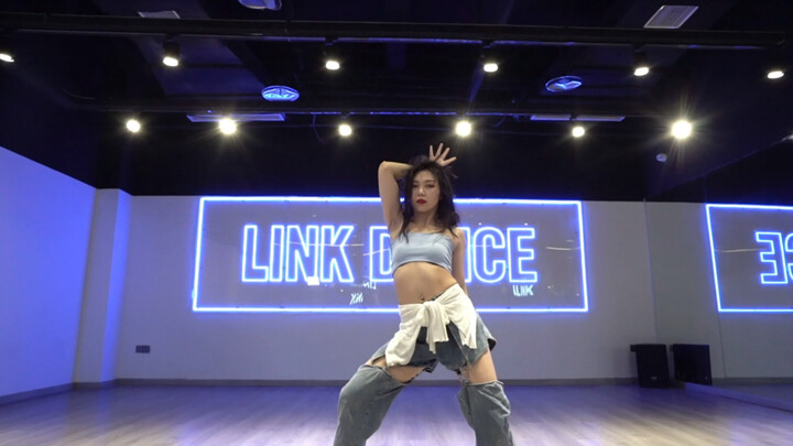 Cover asli koreografer dari Im not cool milik HyunA | Dibandingkan dengan versi panggung HyunA, chor