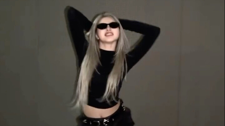 Cuối cùng cũng đợi được bản solo của haum, búng tay như Jennie (phiên bản MMA)!