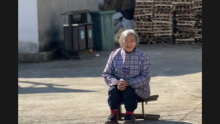 She spent 30 yuan to prepare a posthumous photo for herself