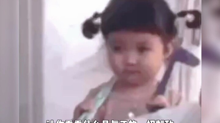 دقيقة واحدة من الهراء لا تُقارَن بجملة واحدة من الآخرين! مضحكة.. لم أشعر بهذا القدر من العجز في حيات