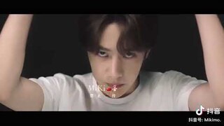 Wang Yibo Happy birthday 🎈🎂