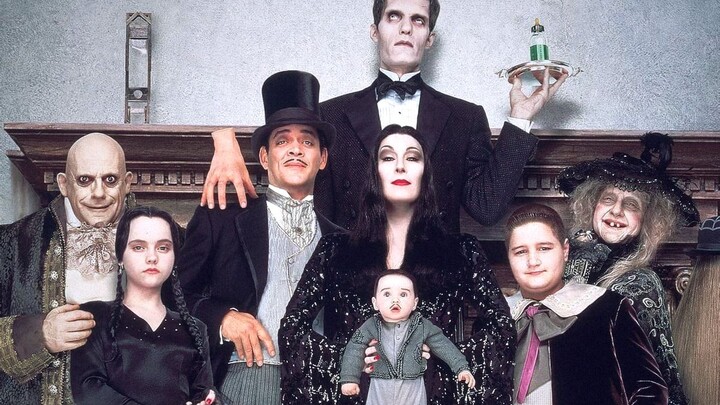[Gia đình Addams] Chúng tôi chỉ hơi kỳ lạ một chút thôi