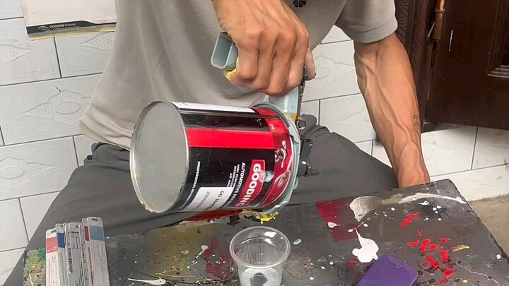 From color-matching to pressure filling, witness the birth of a professional aerosol paint can.