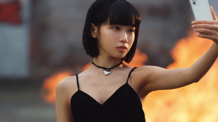 LE SSERAFIM's World View: Eight Languages and Seven Dialects, HYBE's New Girl Group "The World is My