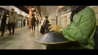 City as Music - Hangdrum in Metro Station [Bomnunbyeol / Seoul, Korea]