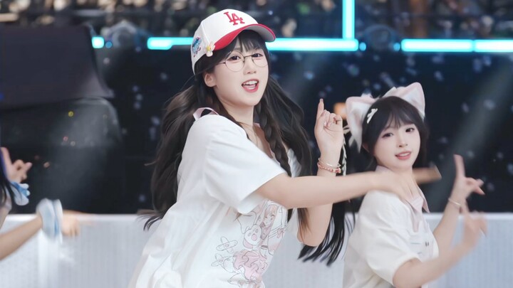 Zhenzhen Spring Dance