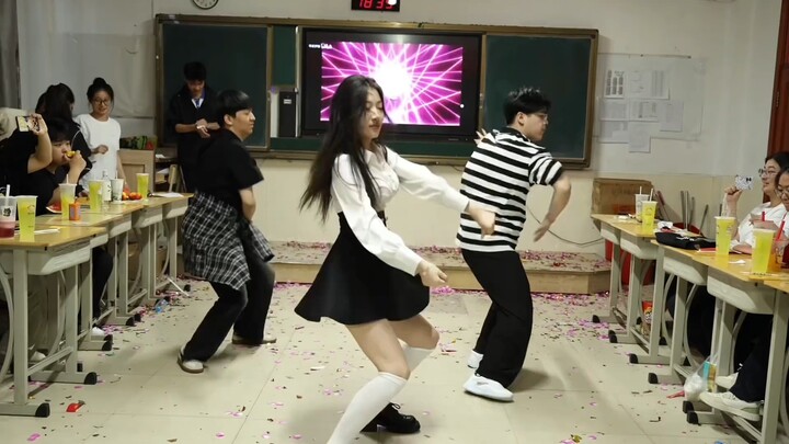 [Yibin County No.1 High School]: Wow, who wouldn't like a girl who can dance?